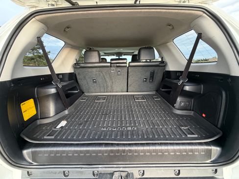Used 2016 Toyota 4Runner Limited AWD/4WD image 10