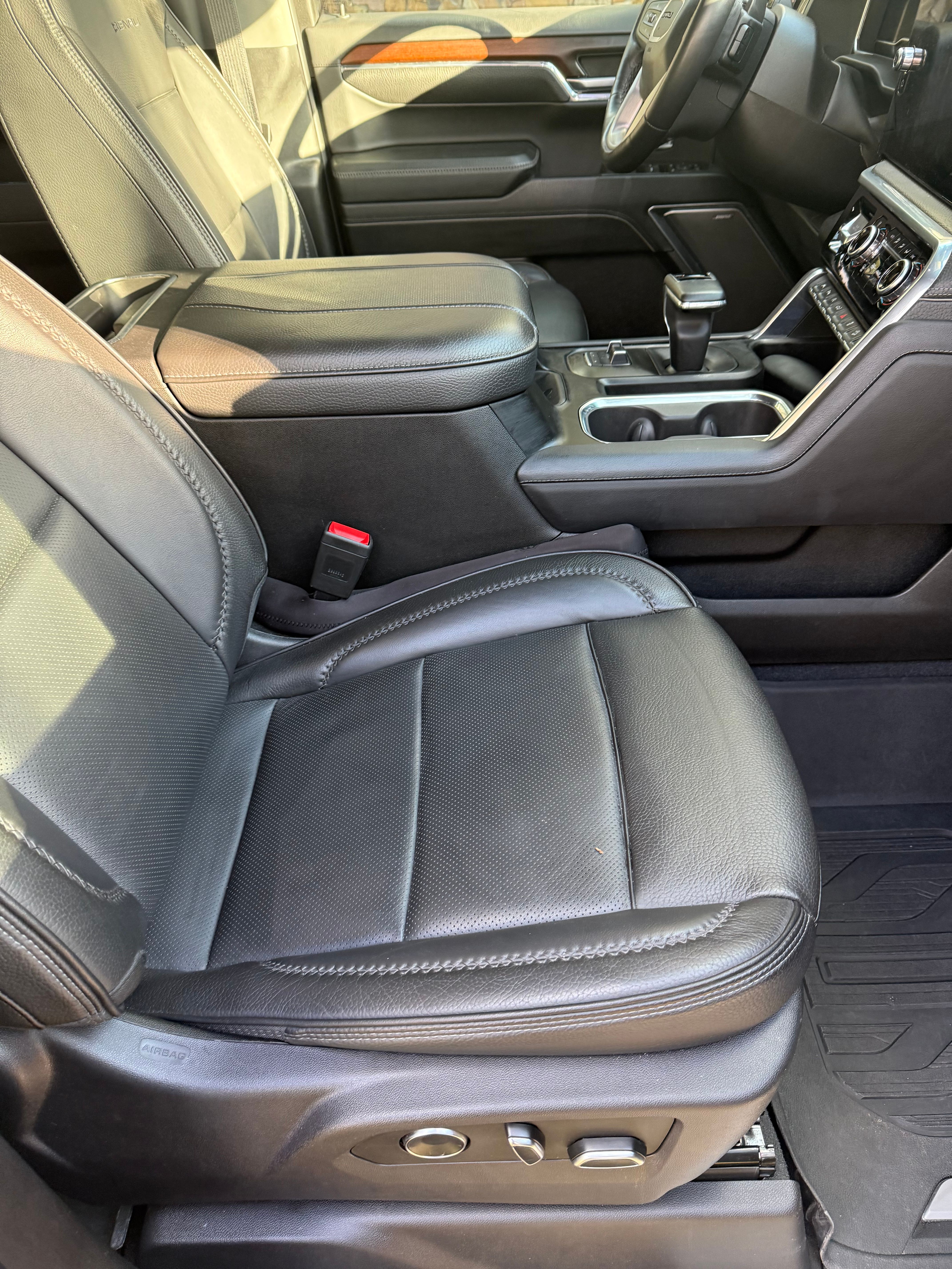 Used 2024 GMC Sierra 1500 Denali AWD/4WD image 15
