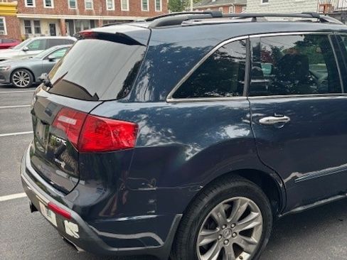 Used 2011 Acura MDX w/ Advance & Entertainment AWD/4WD image 2