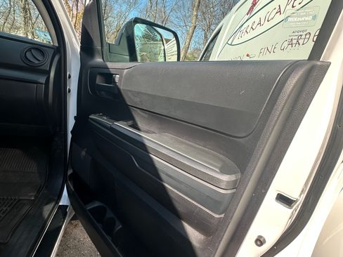 Used 2021 Toyota Tundra SR image 6