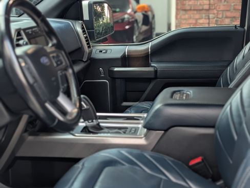 Used 2018 Ford F150 Limited image 12