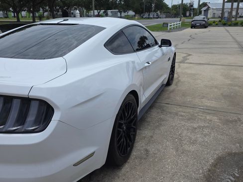 Used 2016 Ford Mustang GT w/ GT Performance Package RWD image 9