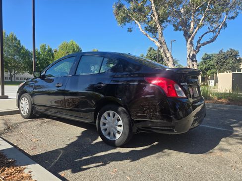 Used 2018 Nissan Versa S Plus FWD image 15