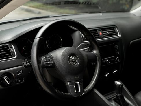 Used 2013 Volkswagen Jetta TDI image 4