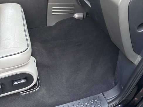 Used 2008 Lincoln Mark LT 4x4 image 15
