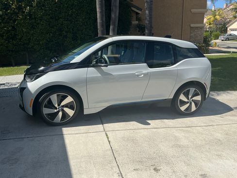 Used 2016 BMW i3 w/ Range Extender image 1