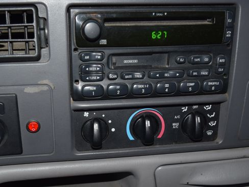 Used 2000 Ford F350 4x4 Crew Cab Super Duty image 8