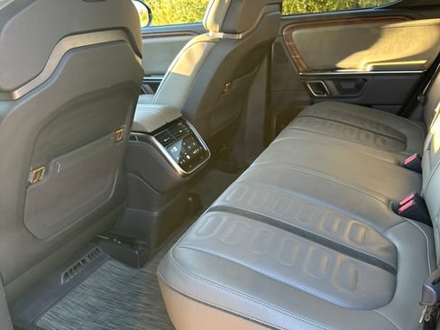 Used 2023 Rivian R1T Launch Edition image 22