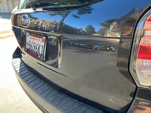 Used 2018 Subaru Forester 2.5i Premium w/ Popular Package #2A AWD/4WD image 28