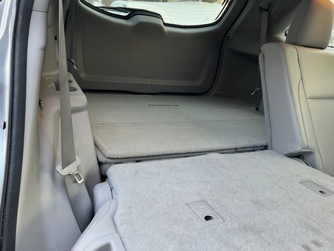 Used 2016 Toyota Highlander XLE image 11