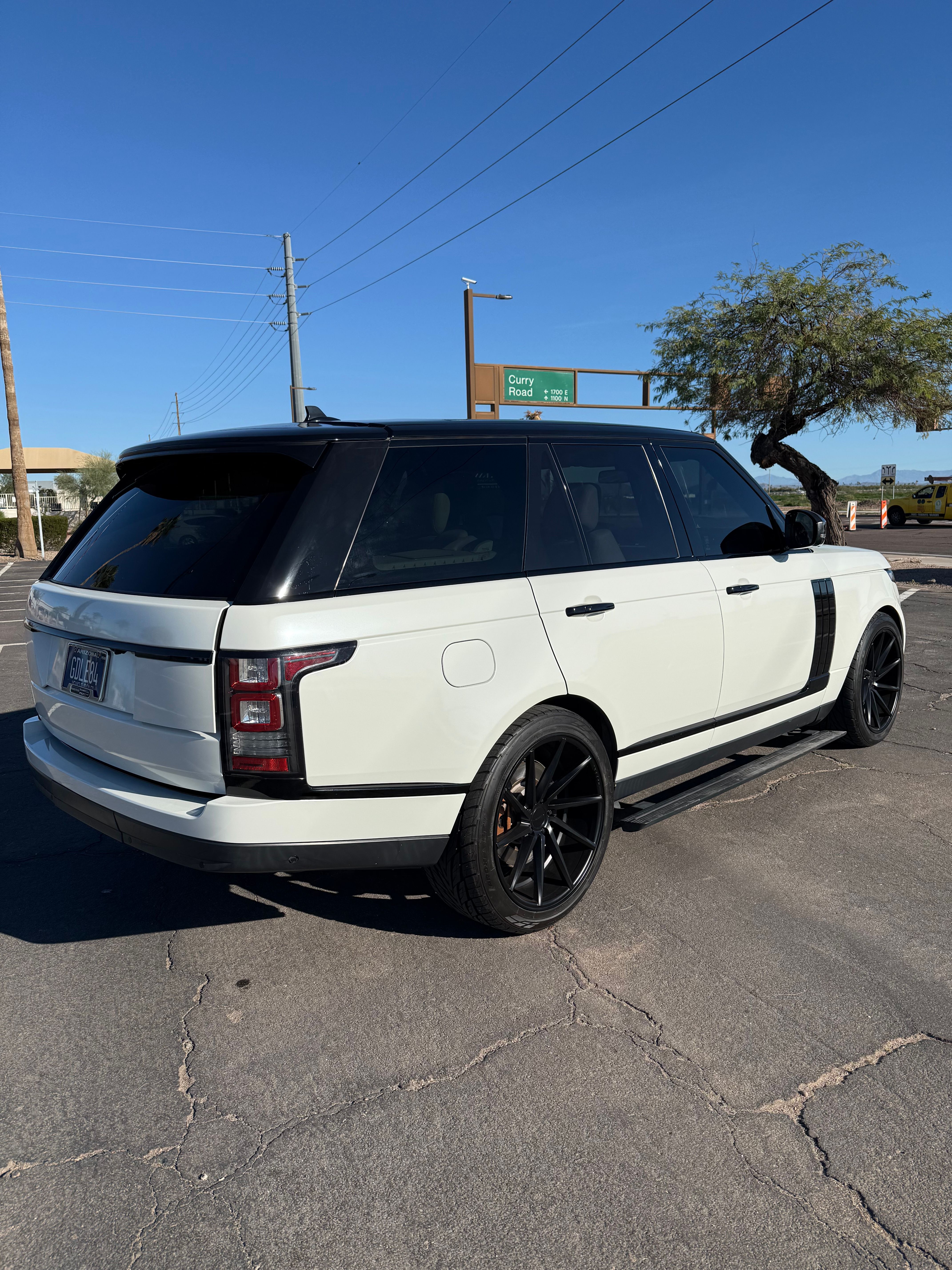 Used 2016 Land Rover Range Rover Supercharged AWD/4WD image 4