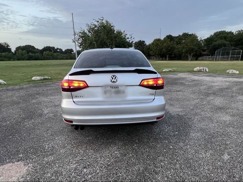 Used 2016 Volkswagen Jetta S FWD image 5