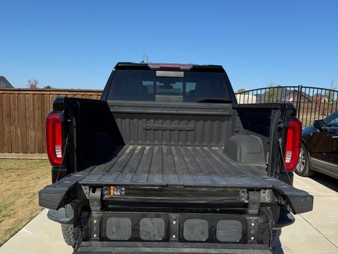 Used 2019 GMC Sierra 1500 Denali w/ Driver Alert Package II image 10