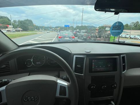 Used 2008 Jeep Grand Cherokee Laredo image 13