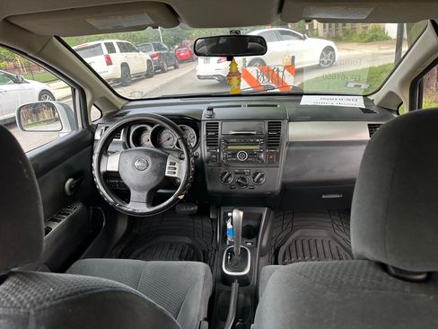 Used 2011 Nissan Versa 1.8 S w/ PWR Plus Pkg FWD image 13