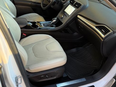 Used 2015 Ford Fusion Titanium image 6