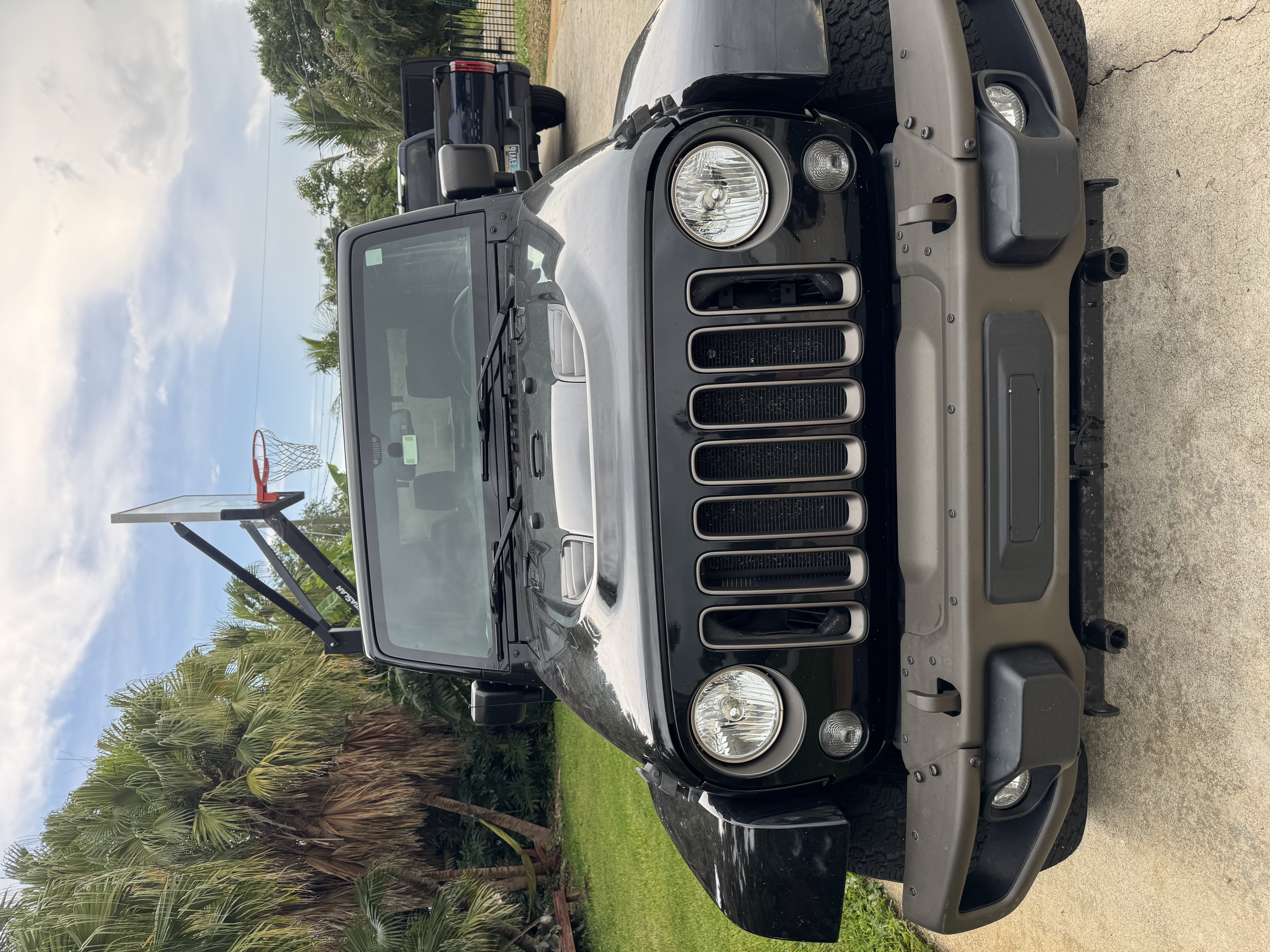 Used 2016 Jeep Wrangler Sahara AWD/4WD image 16