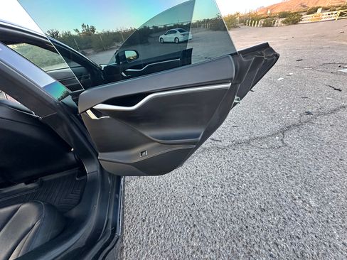 Used 2017 Tesla Model S 100D AWD/4WD image 19