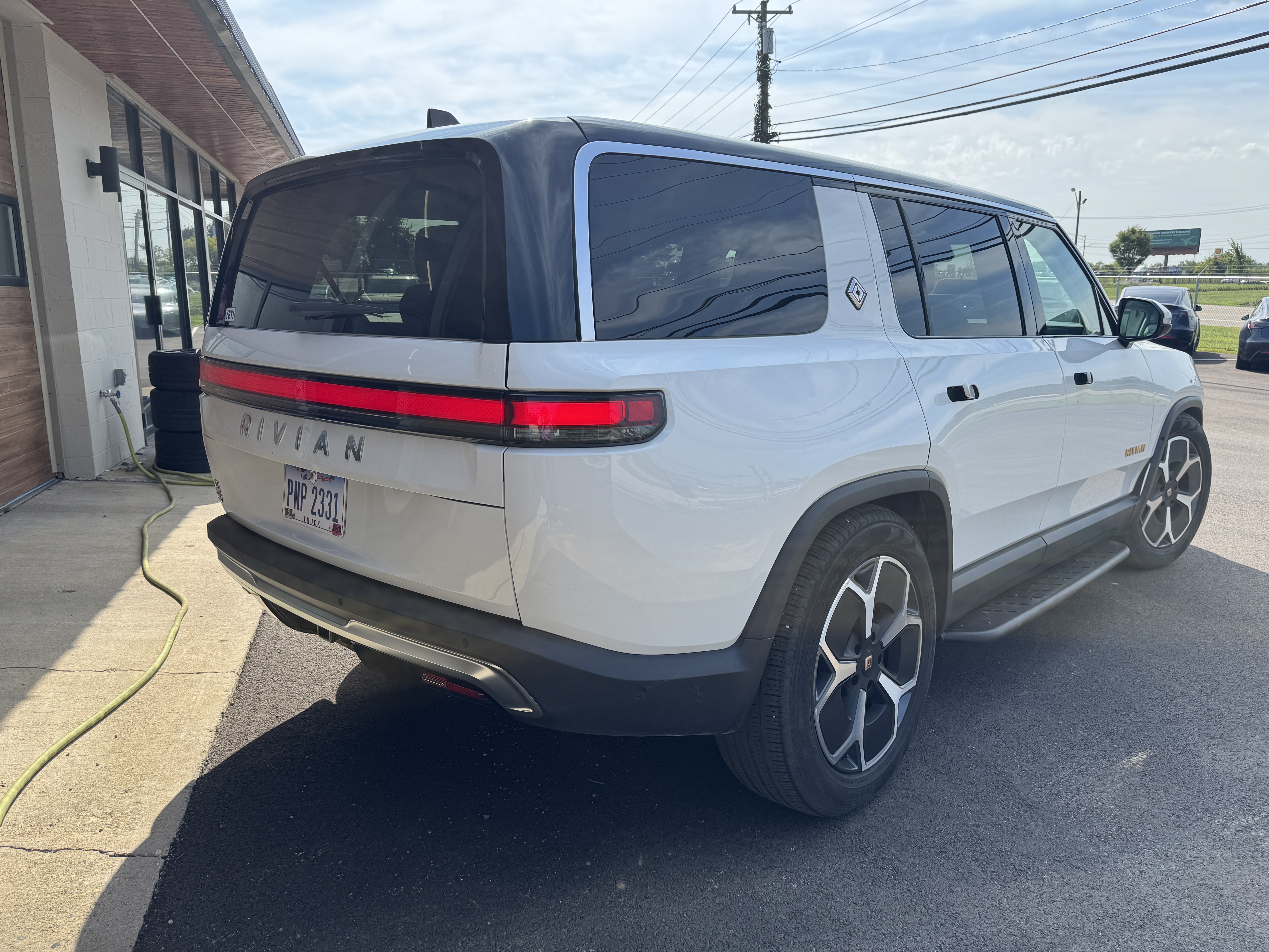Used 2023 Rivian R1S Adventure Quad AWD/4WD image 11