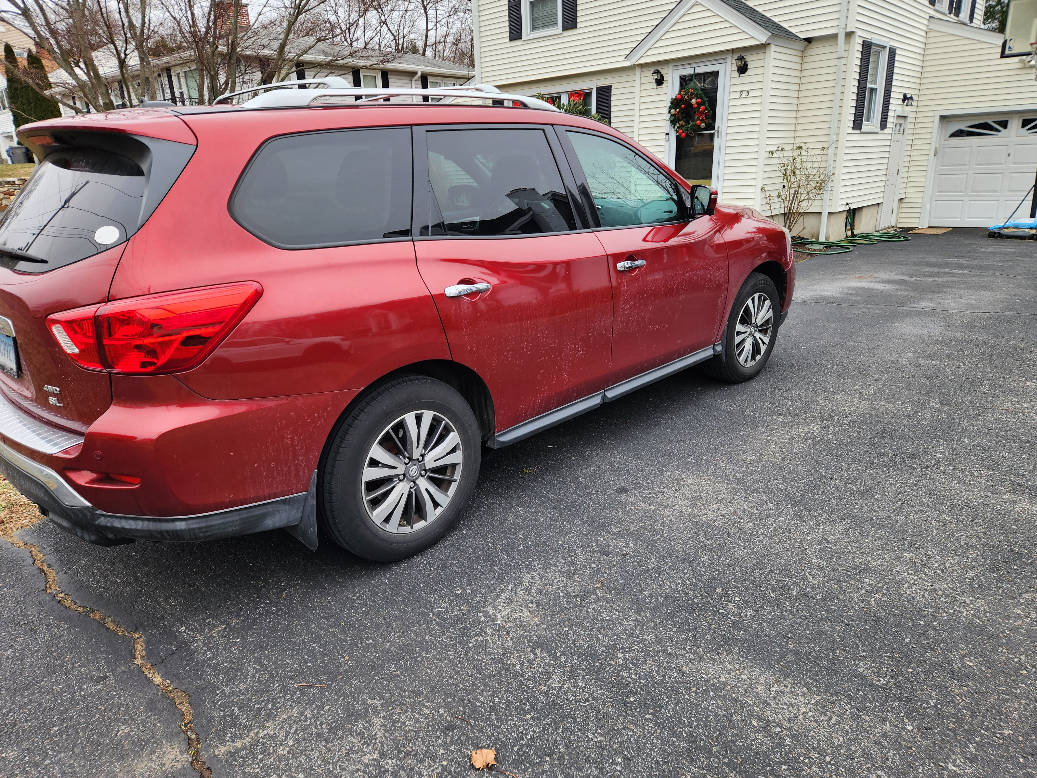Used 2017 Nissan Pathfinder SL w/ SL Premium Package AWD/4WD image 4