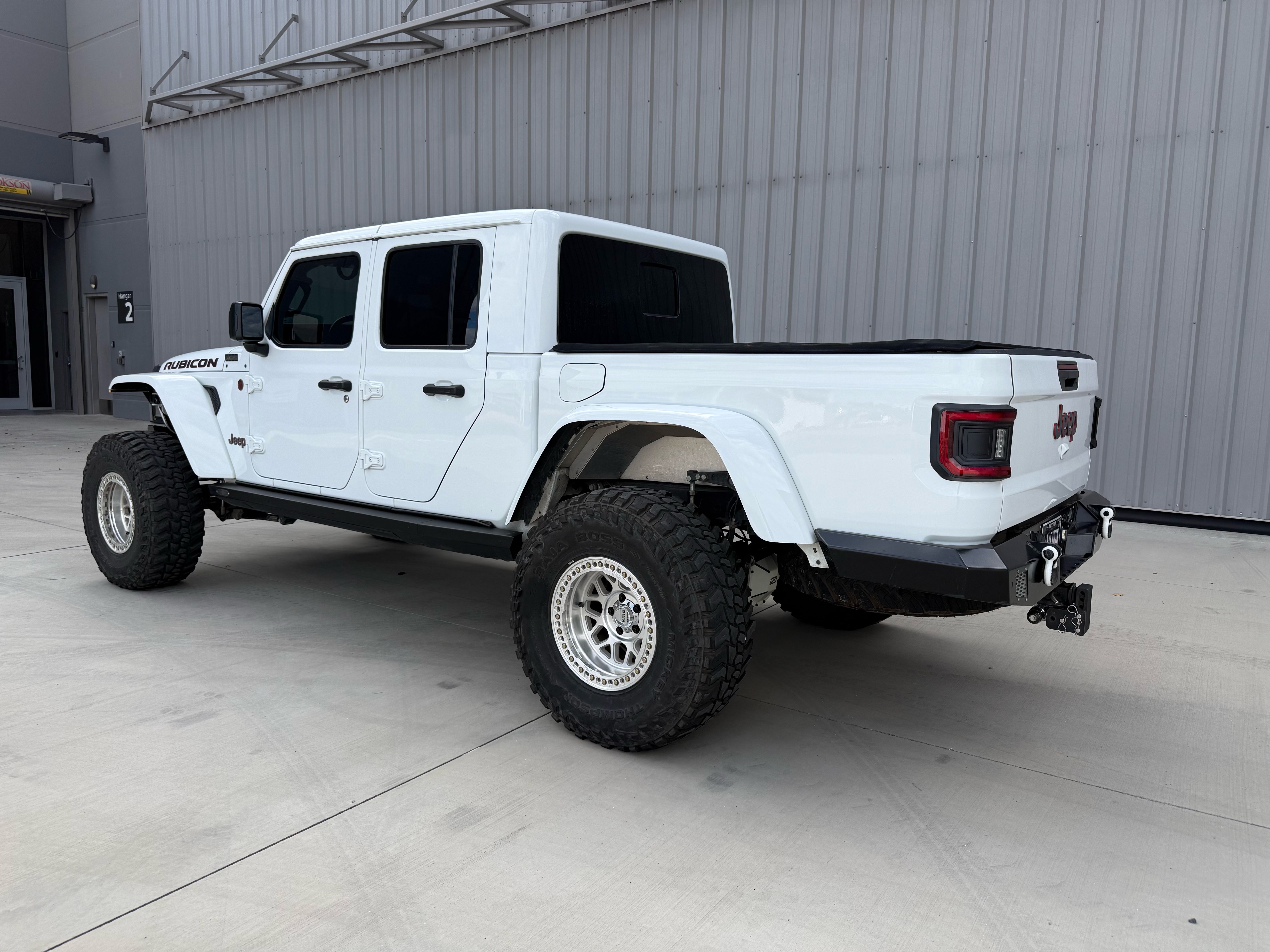 Used 2021 Jeep Gladiator Rubicon AWD/4WD image 5