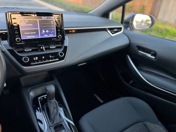 Used 2022 Toyota Corolla SE FWD image 21