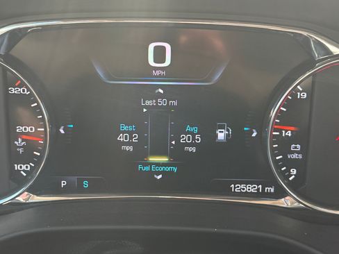 Used 2017 GMC Acadia Denali w/ Technology Package image 15