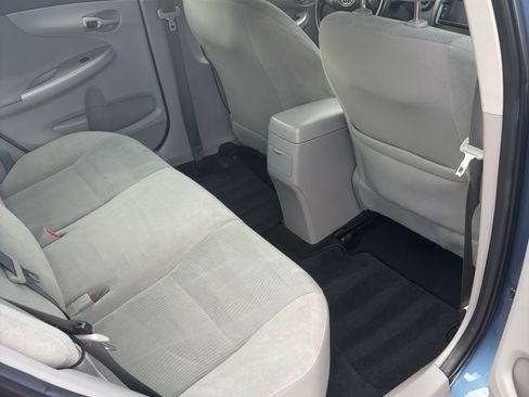 Used 2013 Toyota Corolla L image 9