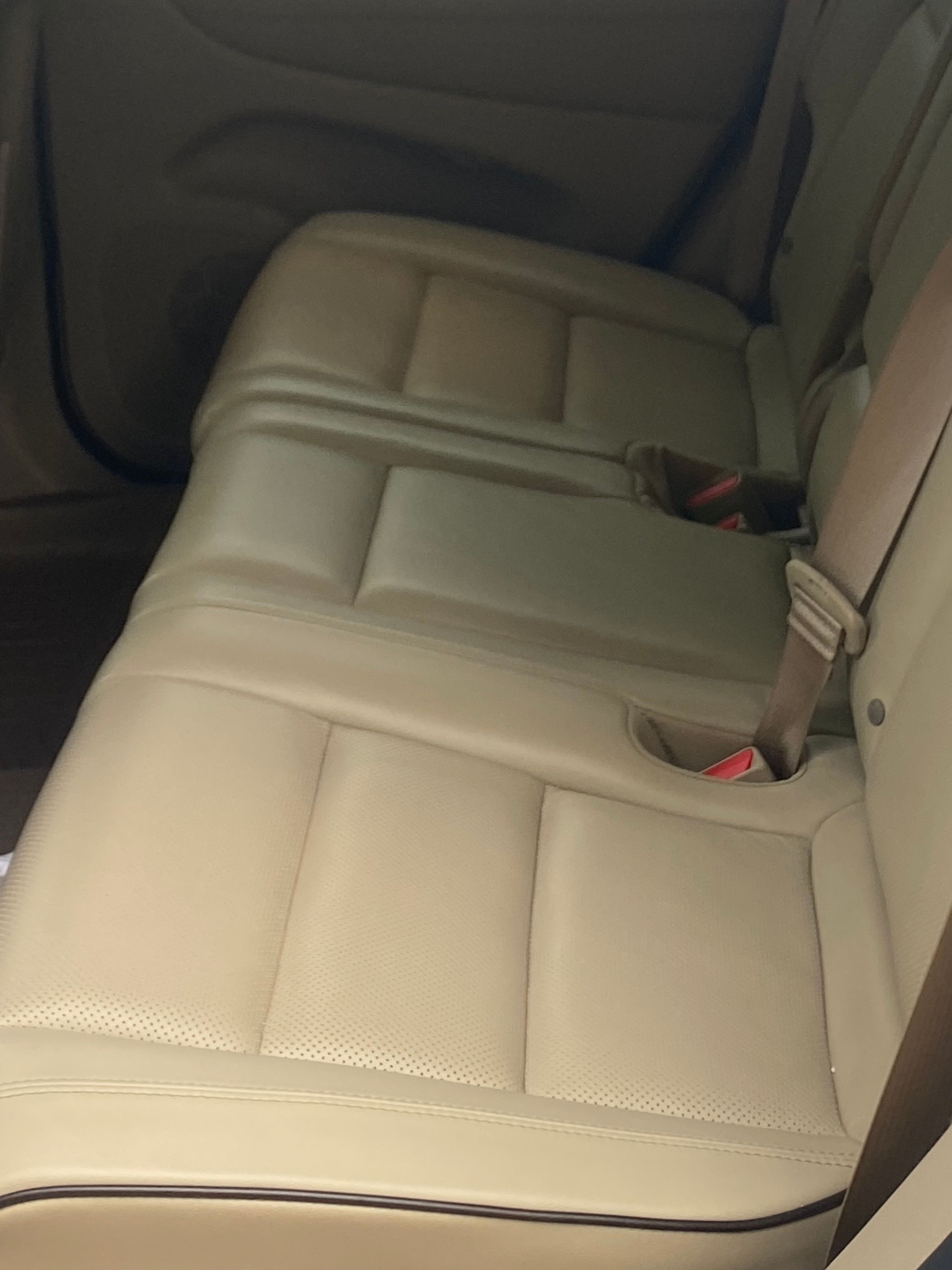 Used 2019 Jeep Grand Cherokee Overland AWD/4WD image 10