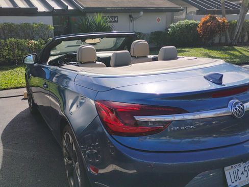 Used 2016 Buick Cascada Premium image 4