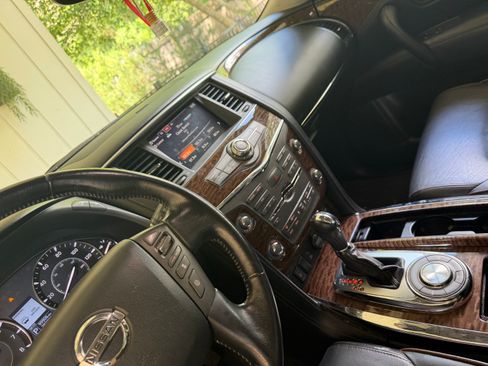 Used 2020 Nissan Armada SL w/ Premium Package RWD image 11