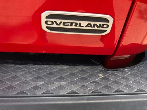 Used 2022 Jeep Gladiator Overland w/ Popular Equipment Package image 12