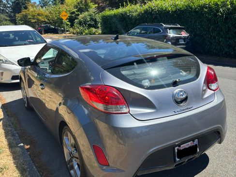 Used 2016 Hyundai Veloster w/ Option Group 02 FWD image 1