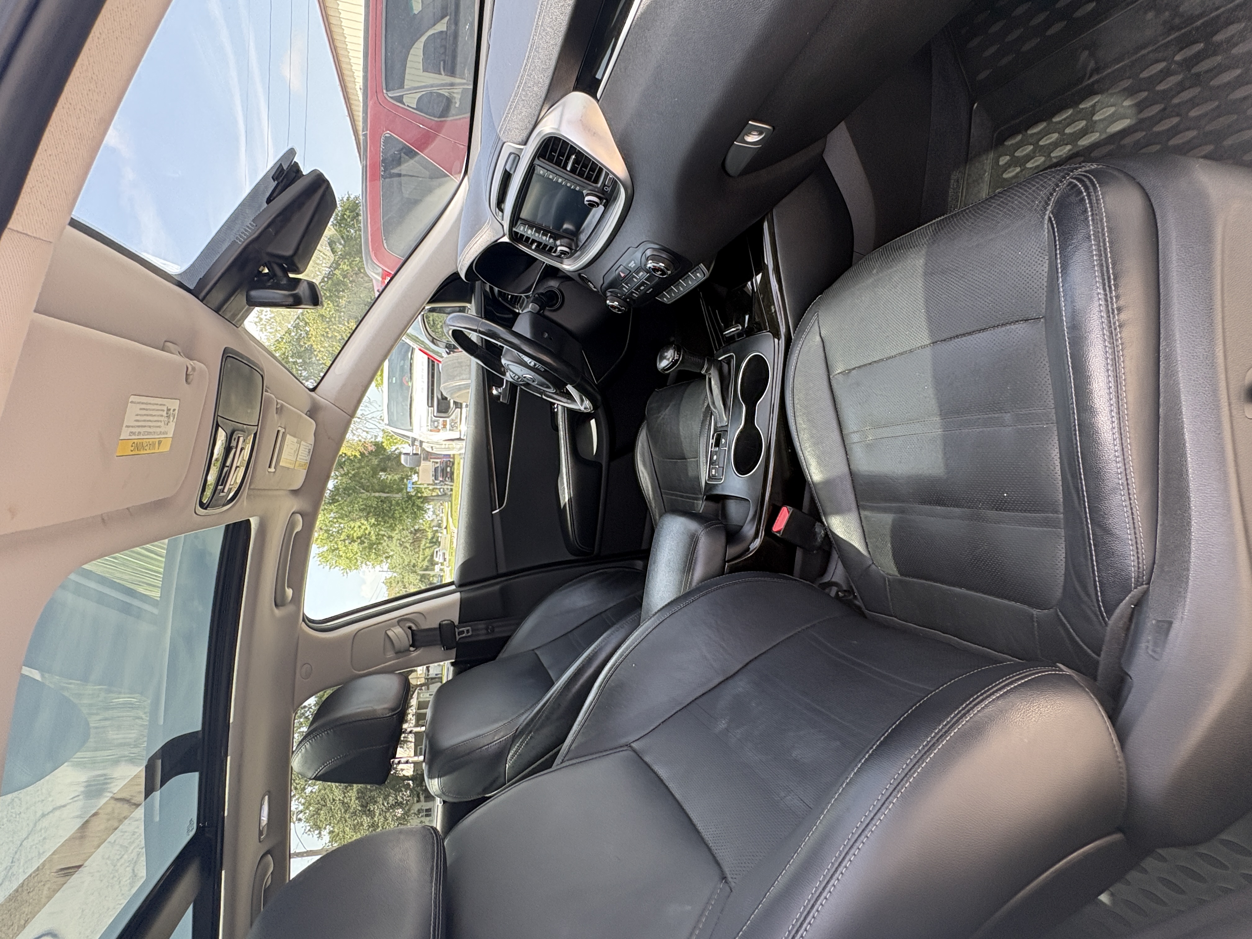 Used 2017 Kia Sorento SX FWD image 9