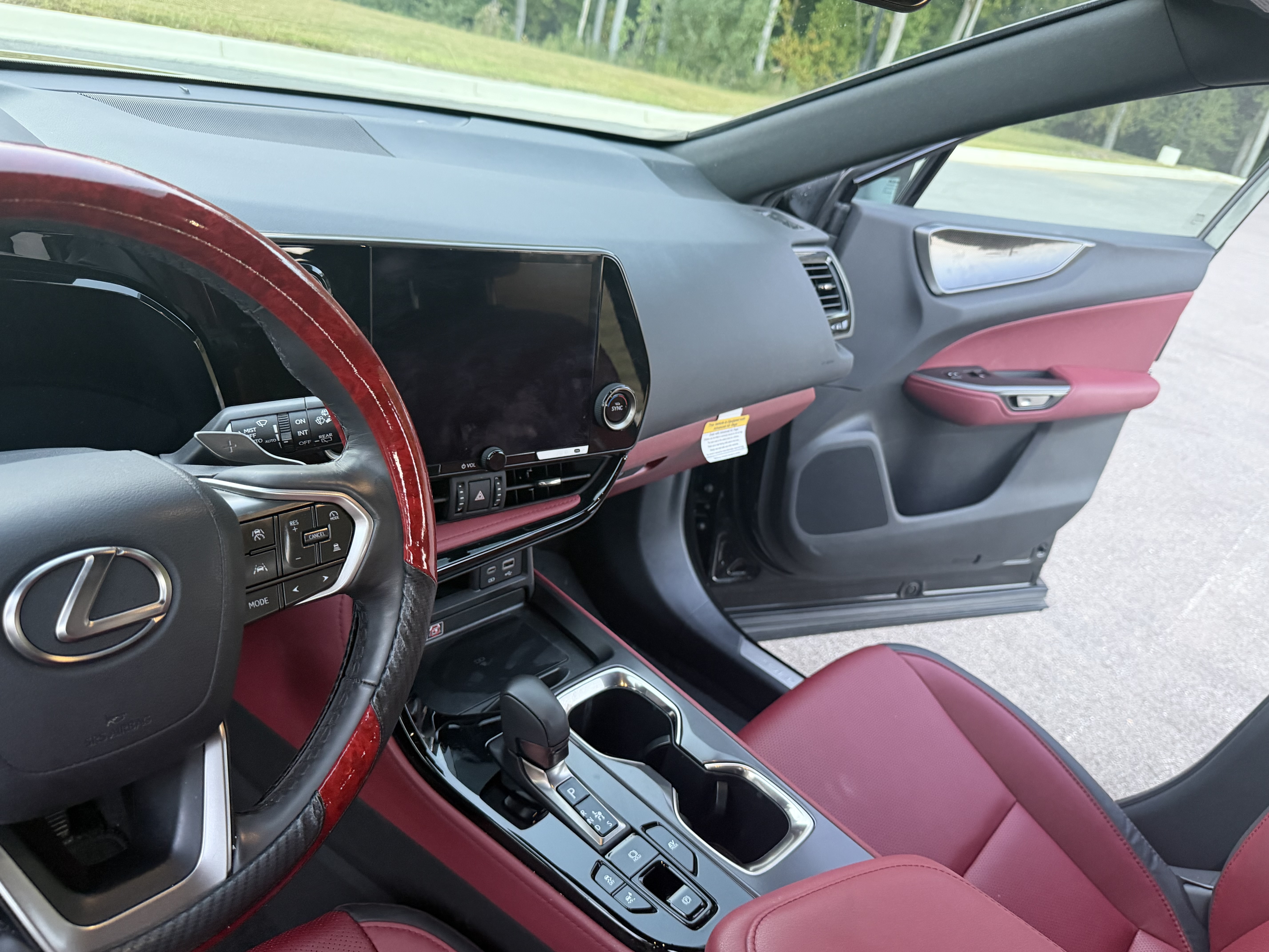 Used 2025 Lexus NX 350h AWD w/ Cold Area Package image 19
