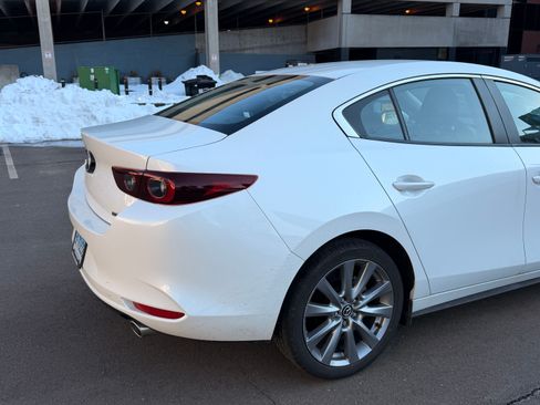 Used 2023 MAZDA MAZDA3 s image 9