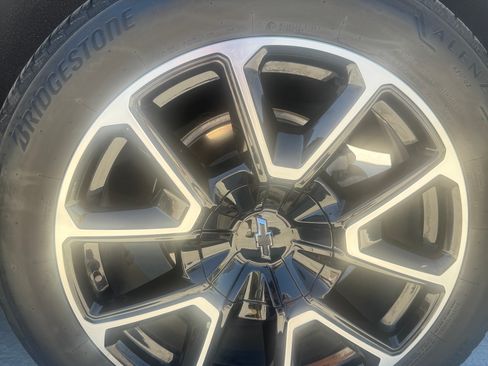 Used 2023 Chevrolet Tahoe RST w/ Luxury Package image 22