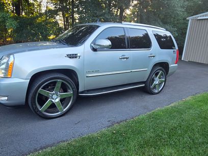Used 2011 Cadillac Escalade Luxury