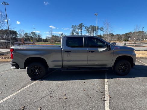Used 2020 Chevrolet Silverado 1500 LT Trail Boss image 4