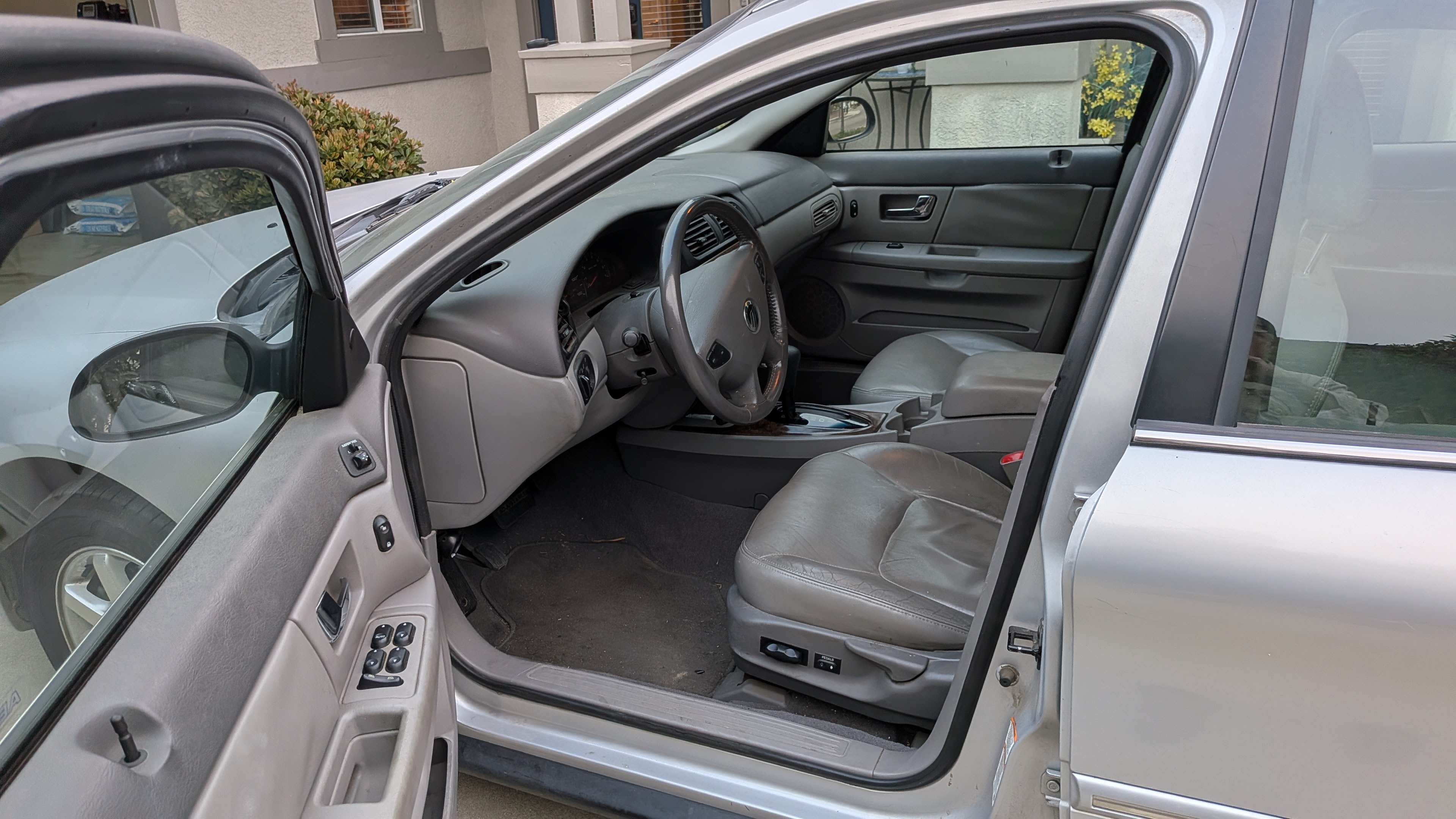 Used 2002 Mercury Sable LS Premium FWD image 12