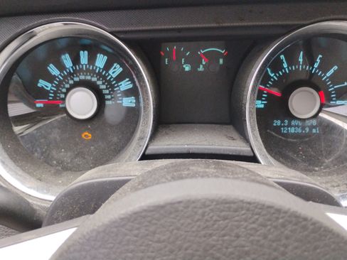 Used 2011 Ford Mustang Coupe w/ 101A Rapid Spec Order Code image 6