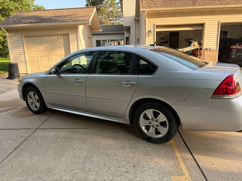 Used 2012 Chevrolet Impala LS FWD image 6