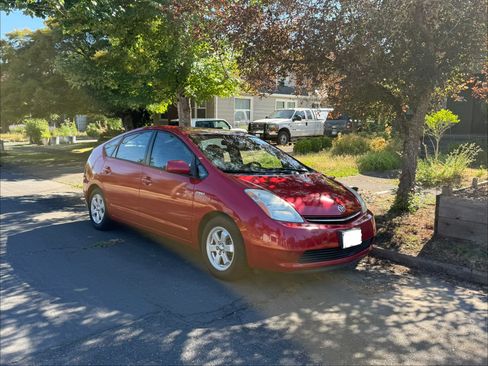Used 2006 Toyota Prius FWD image 1