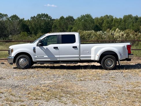 Used 2018 Ford F350 XL w/ Power Equipment Group image 1