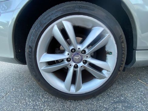 Used 2008 Mercedes-Benz CLK 350 Coupe image 26