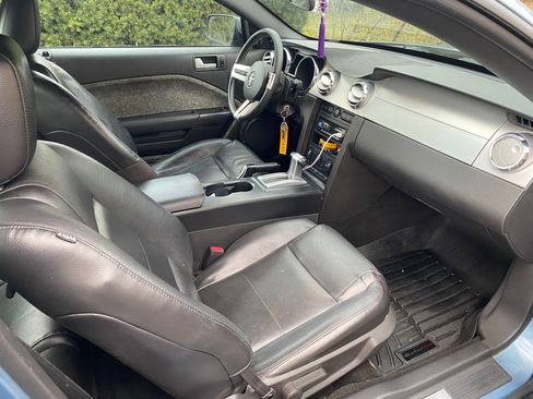 Used 2005 Ford Mustang Coupe image 6