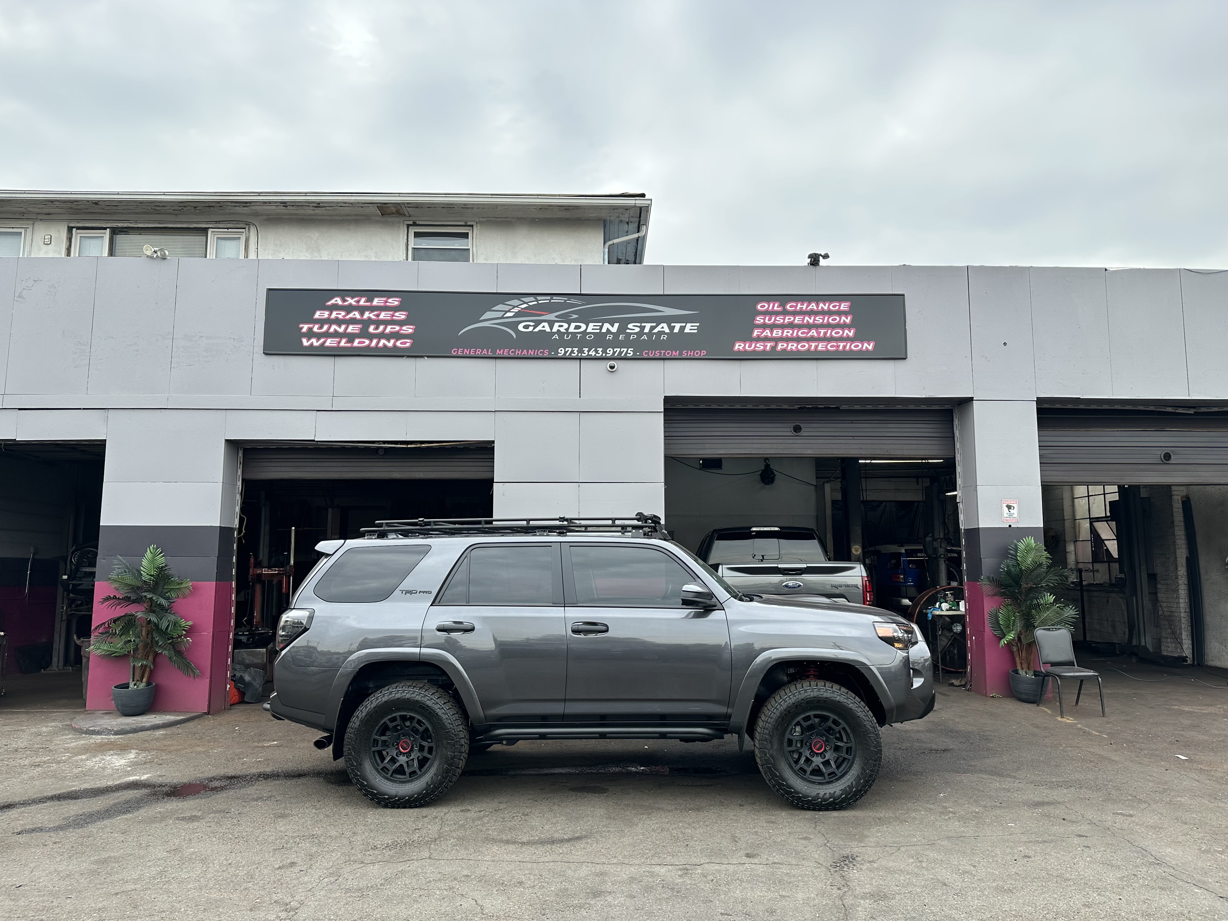 Used 2022 Toyota 4Runner TRD Pro AWD/4WD image 8