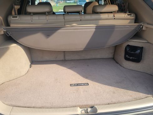 Used 2000 Lexus RX 300 4WD image 10