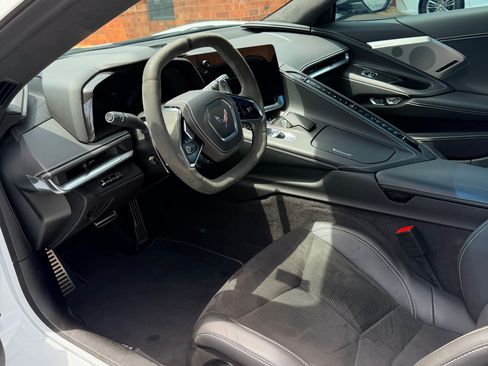 Used 2023 Chevrolet Corvette Stingray Premium Cpe w/ Z51 Performance Package RWD image 10