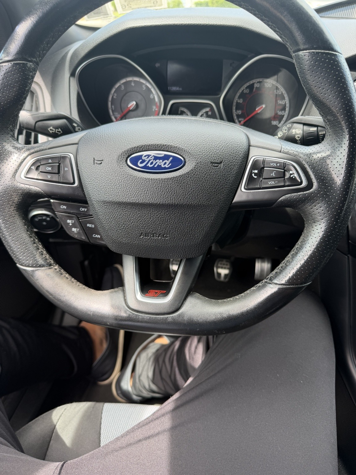 Used 2017 Ford Focus ST FWD image 15